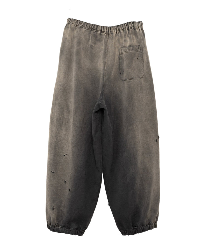 太陽褪色的褲子